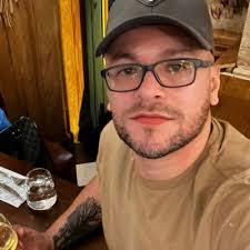 Walter Madrid's Instagram, Twitter & Facebook