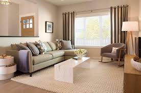 Perkongsian tips untuk hiasan dalaman rumah dari team apa art. Ruang Tamu Dalam Nada Beige 76 Gambar Dalaman Dalam Warna Coklat Terang Reka Bentuk Dewan Dengan Aksen Yang Terang Dalam Julat Coklat Gabungan Dengan Biru Dan Biru