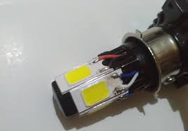 Membaca tentang kemungkinan rencana motor baru yang pakai lampu depan led membuat saya tertarik untuk mencari tahu bagaimana cara untuk pasang lampu depan led. Motor Lawas Mau Pakai Lampu Led Tanpa Ubahan Simak Nih Caranya Motorplus