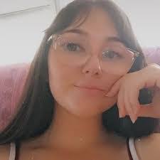 Sheree Wallace's Instagram, Twitter & Facebook