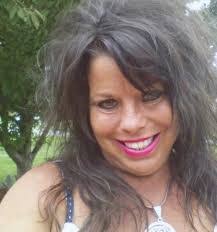 Alexis Petro's Instagram, Twitter & Facebook