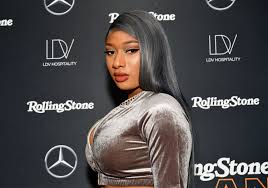 Houston rapper megan thee stallion announced friday that her mother and manager holly thomas has passed away. Megan Thee Stallion Felt She Had To Be Tough Following Her Shooting