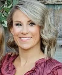 Vicki Warwick's Instagram, Twitter & Facebook