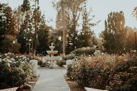 Archivo de fuentes de descarga gratuita. 30 Ideas Para Decorar Tu Jardin Con Fuentes Plantas