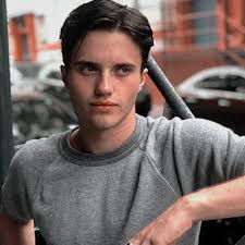 Benji Love Victor In 2020 Victor Love Simon George