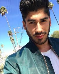 Estevan Gomez's Instagram, Twitter & Facebook