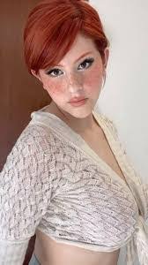 Isabel Mireles's Instagram, Twitter & Facebook