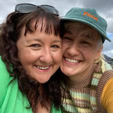 Hi, I'm after someone to come and clear out my gutters! I'm