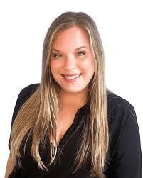 Heidi Hendricks's Instagram, Twitter & Facebook