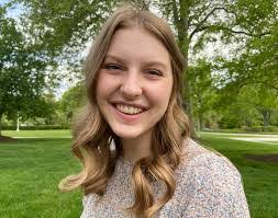 Lashanda Grace's Instagram, Twitter & Facebook