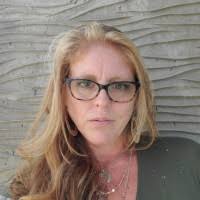 10+ "Ékes" profiles