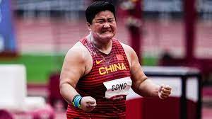 Лицзяо в финале показала результат 20,58 метра. Tokyo 2020 China S Gong Lijiao Wins Gold In Women S Shot Put Final Valerie Adams Makes Remarkable Comeback Eurosport