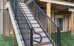 See how easy it is to install a functional cocktail rail atop sleek, spare trex. Trex Signature Railing Deck Supplies Deck Masters Of Canada 416 881 3325