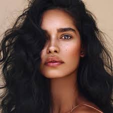 Gece mavisi araç için kaporayı verdik bugün. Siyah Sac Rengi Kimlere Yakisir Modern Kadin