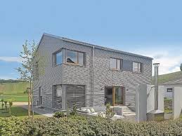 Each year, with 1,800 employees, about 800 to 1,000 homes are sold, built, and handed over as turnkey solutions in germany. Mit Holz In Die Zukunft Des Hauserbauens Startseite Ludwigsburger Kreiszeitung