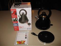 Von 17 braun 2 kenwood 2 philips 2 black & decker 1 bosch 1. Black Decker 1 7l Stainless Steel Electric Cordless Kettle Black Ke2900b Walmart Com Walmart Com