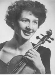 Della Woods, gifted instrumentalist with many strings to her bow