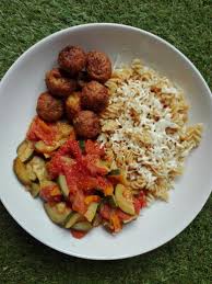 Boulette De Legumes Soja Pates De Lentilles Corail Et Ratatouille Maison Pate De Lentilles Ratatouille Maison Boulette De Legumes