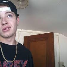 Reese Carpenter's Instagram, Twitter & Facebook