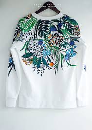 Hand Painted Floral Nature Women Sweatshirt With Flowers Etsy Fabric Paint Shirt Painted Clothes Sweatshirts Women