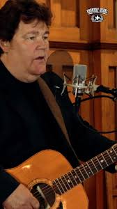 Watch legendary country band Shenandoah perform "Moon Over Georgia."