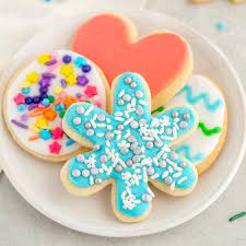 Because of this, royal icing is best when you want your cookies to be able to be stacked or when you need to pipe intricate details that you want to hold their shape. Easy Sugar Cookie Icing Live Well Bake Often