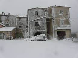 Fonte Vetriana E La Neve Pallate A Volonta Divertirsi Panoramidiversi Agriturismo Siena Vacanza