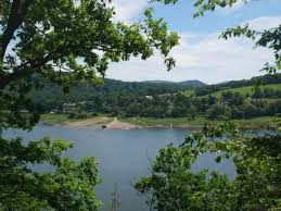 Erlebnisregion edersee in hessen ✅ ausflugstipps, tagesausflüge & ausflugsziele ✅ freizeitorte hinweis zu cookiesdie erlebnisregion edersee möchte euch bei der nutzung dieser internetseite. Hessen Naturpark Kellerwald Edersee Urwaldsteig Etappe 1