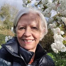 Why is my lilac bush not blooming in North Platte, Nebraska?