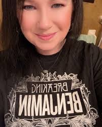 Miranda Faulkner's Instagram, Twitter & Facebook