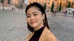 Kim Chiu Offers Prayers For Retrenched Abs Cbn Co Workers Covid 19 Patients Inquirer Lifestyle