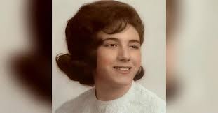 Suzanne Rolande Vachon Obituary