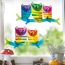 Fensterbilder Basteln 64 Diy Ideen Fur Stimmungsvolle Herbstdekoration Fensterbilder Basteln Basteln Herbst Fensterbild Basteln