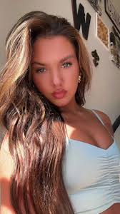 avery reece (@averywigley)