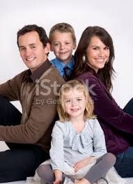 1000 Ideas About Indoor Family Photography On Pinterest Family Photography Poses Family Family Portrait Poses Family Photo Pose