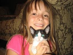 Sarah Settles's Instagram, Twitter & Facebook