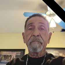 I recently got a crashed bike from @accimoto_ 🥺 First step is changing the  bent fork ! Yeeeepeeee 🥳🥰 @dafy_moto