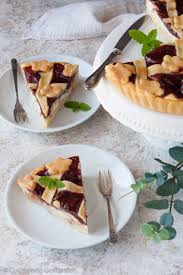 Questa è una super crostata! Crostata Con Ricotta Mascarpone E Marmellata Di Fragole