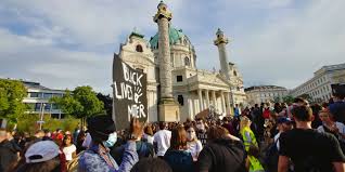 Verstörende szenen haben sich am. Black Lives Matter 50 000 Teilnehmer Bei Demo In Wien Gsi News