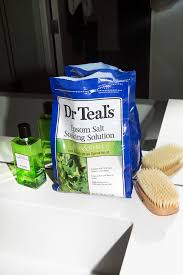 A simple epsom salt bath provides benefits like soothing muscle pain, relieving inflamed skin & reducing the arthritis pain. Epsom Salts Bath Recipes Into The Gloss Into The Gloss