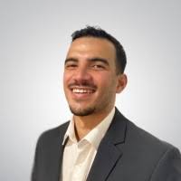 1100+ profils pour “Sam”