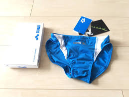 秘蔵の レオナ蒼き 裸身 - 見る者の 心を 揺さぶる 衝撃作