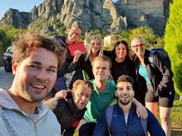 Gilles de coster, presentator van de ochtend op radio 1, ruilt de openbare omroep voor woestijnvis. Mollenvanger Marc Denys In Gesprek Met Gilles De Coster Presentator Van De Mol Kw Be