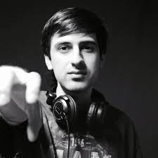 Stream Ricky Maciel music