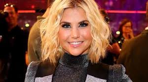 14 12 2018 mit ihrer wohlfühlgarantie tour reist beatrice egli aktuell durch ganz deutschland. Alle Infos News Zu Beatrice Egli Rtl De Rtl De