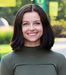 Mandi Ward's Instagram, Twitter & Facebook