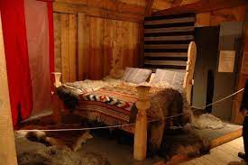 The dragons were, however, a symbol of power and success in viking society, so we figured we'd be safe putting at least one viking themed craft on this list! Viking Love 8 Facts About Love And Love Making Among The Vikings