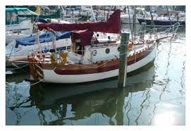 The Falmouth 22 Cutter A Surprisingly Small Cruising Sailboat Sailboat Sailboat Plans Sailing Yacht