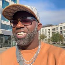 Monzavous Rae Edwards (@the_rockstar_trainer_rae) • Instagram photos and  videos