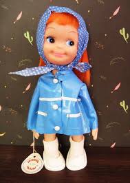 古董娃娃胶皮娃娃蓝色雨衣 rubber doll vintage doll style